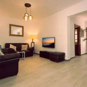Alhaurin Old Town, Casa Flamingo, 2 Bed , Alhaurin el Grande Spain